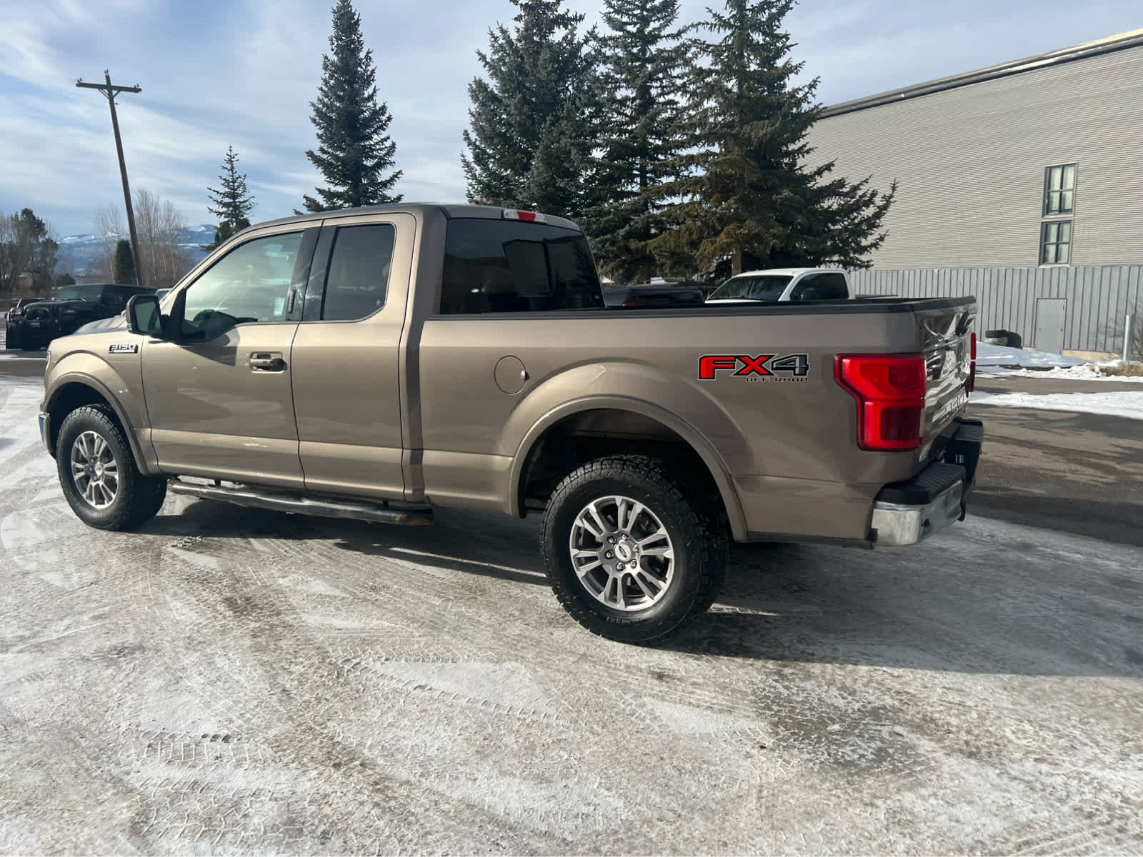 2018 Ford F-150 LARIAT 4WD SuperCab 6.5 Box 17