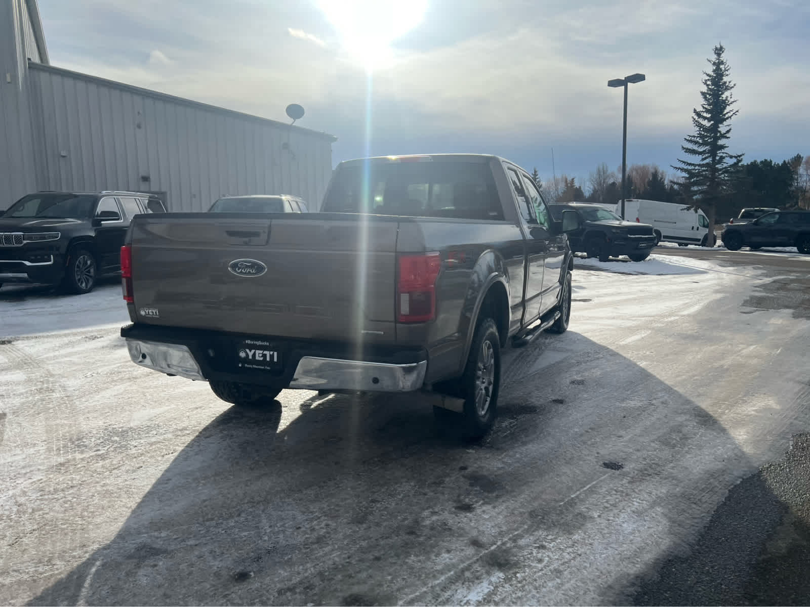 2018 Ford F-150 LARIAT 4WD SuperCab 6.5 Box 13