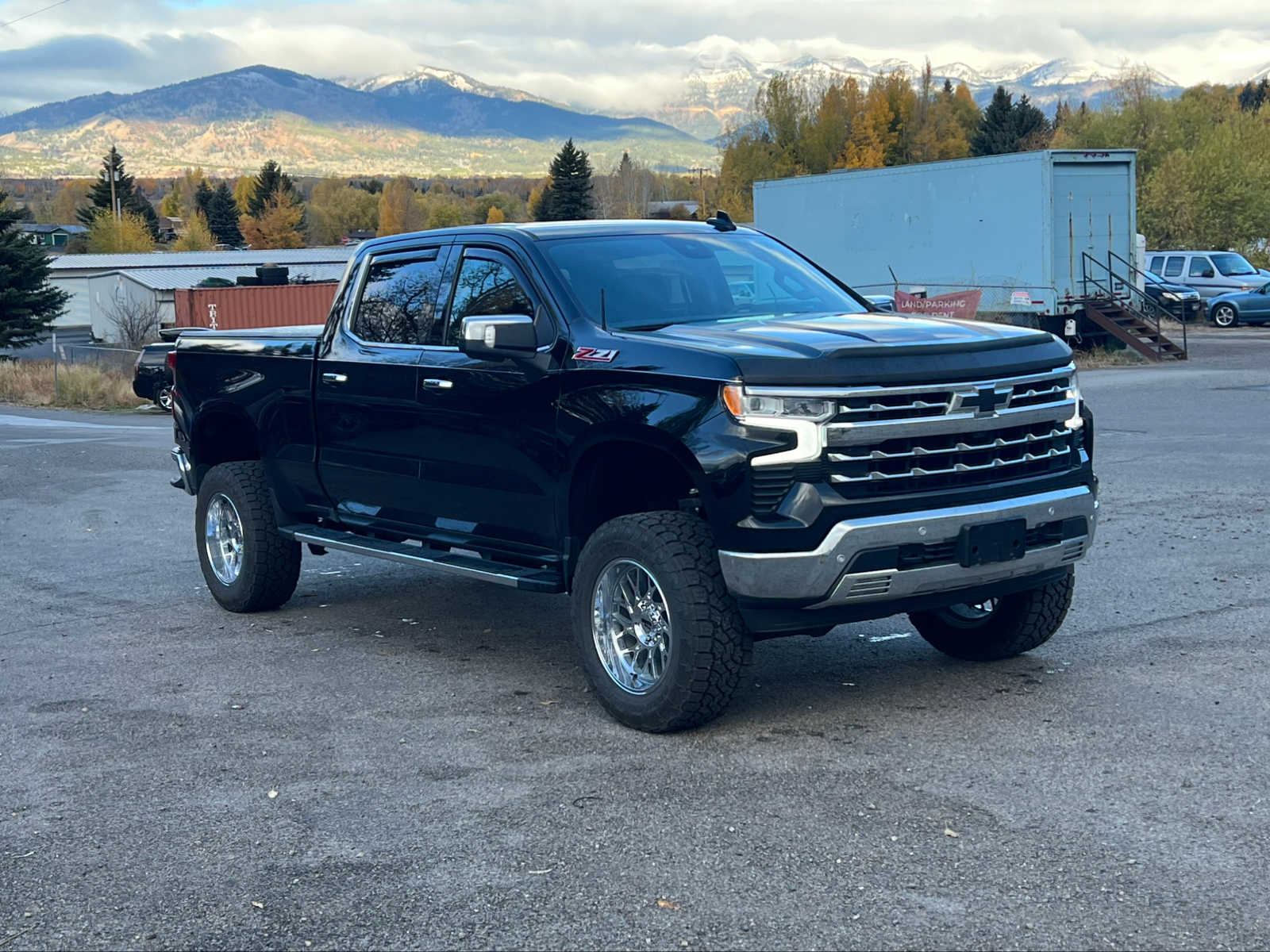 2023 Chevrolet Silverado 1500 LTZ 4WD Crew Cab 157 6