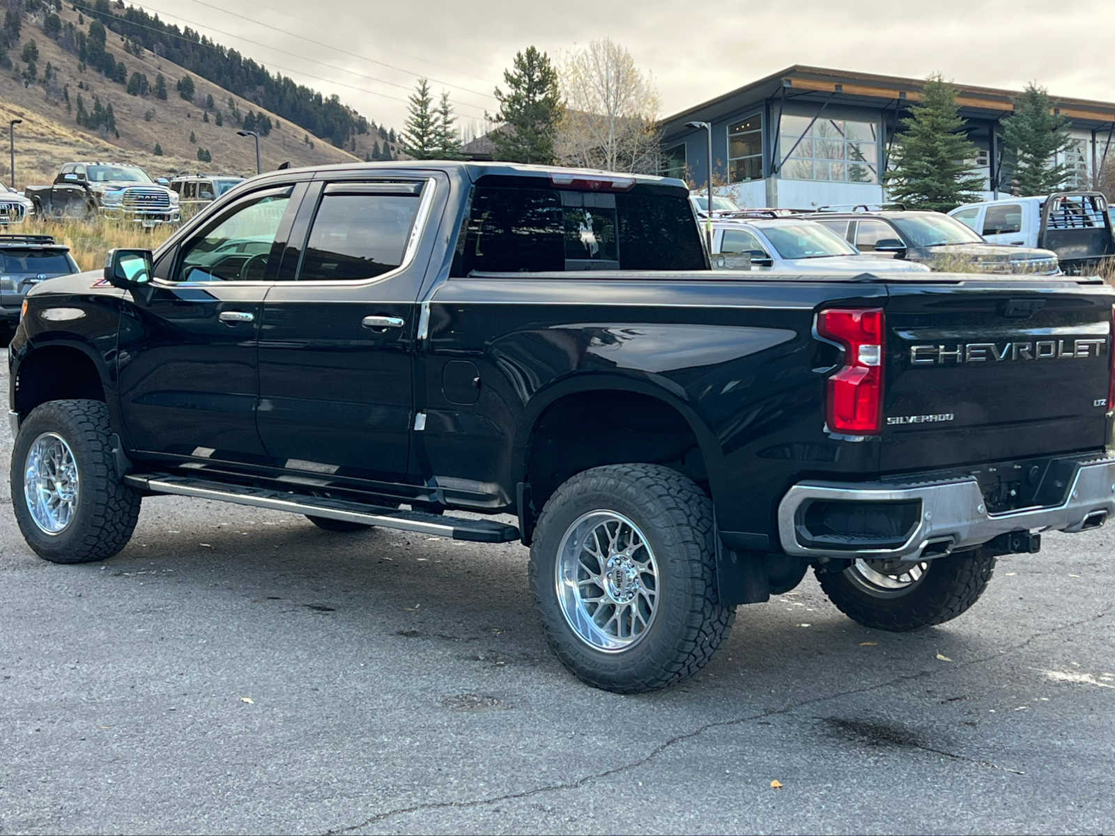 2023 Chevrolet Silverado 1500 LTZ 4WD Crew Cab 157 12