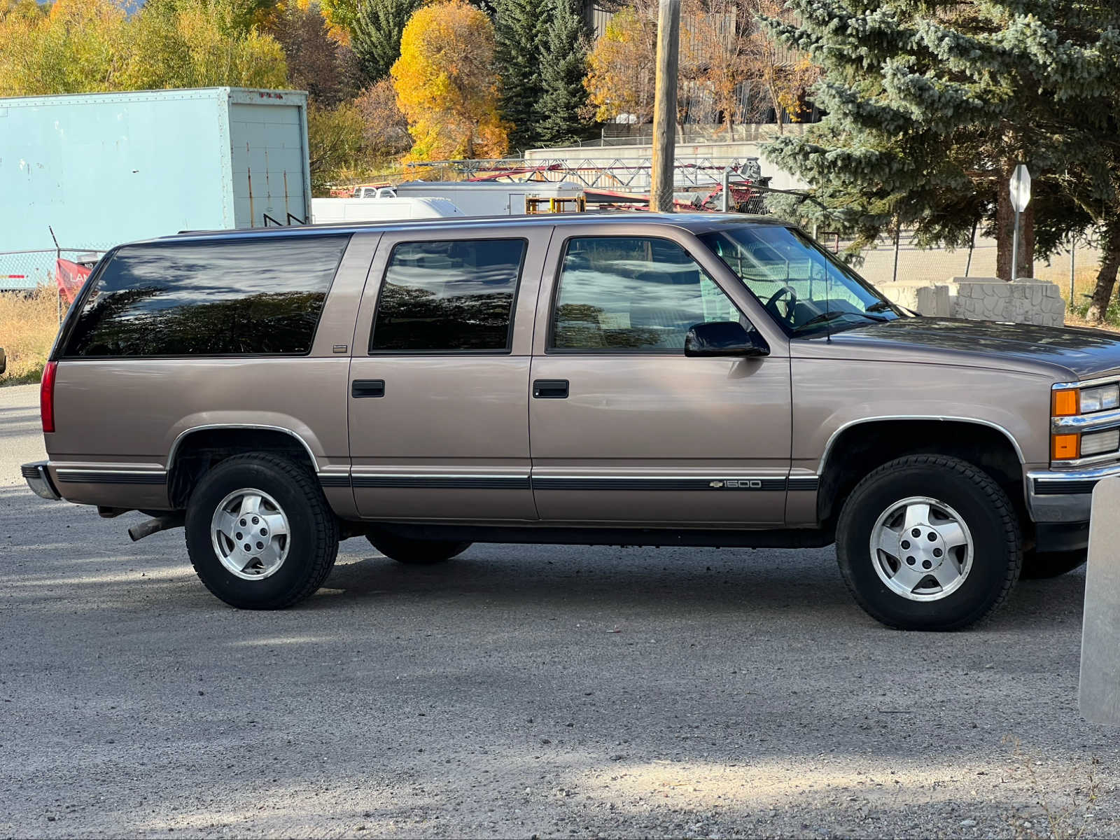 1994 Chevrolet Suburban 1500 4WD 8