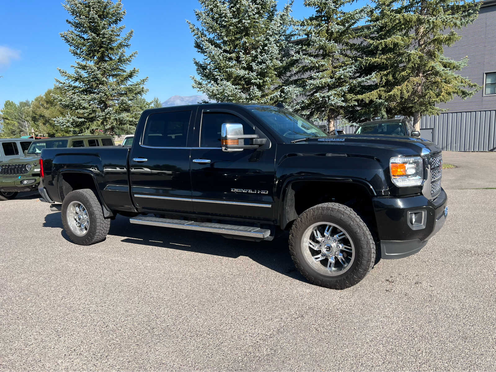 2018 GMC Sierra 2500HD Denali 4WD Crew Cab 153.7 7