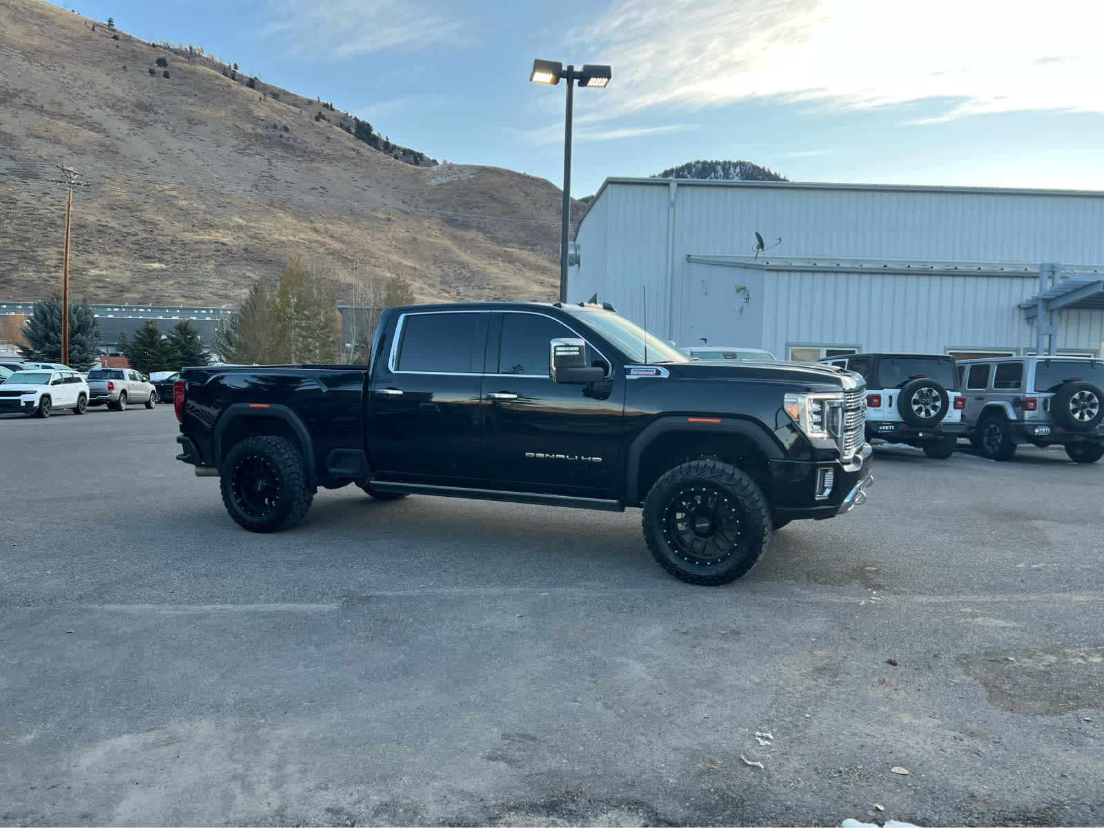 2022 GMC Sierra 2500HD Denali 4WD Crew Cab 159 7