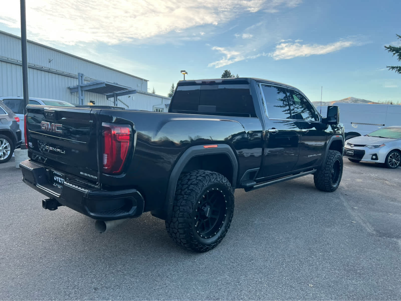 2022 GMC Sierra 2500HD Denali 4WD Crew Cab 159 9