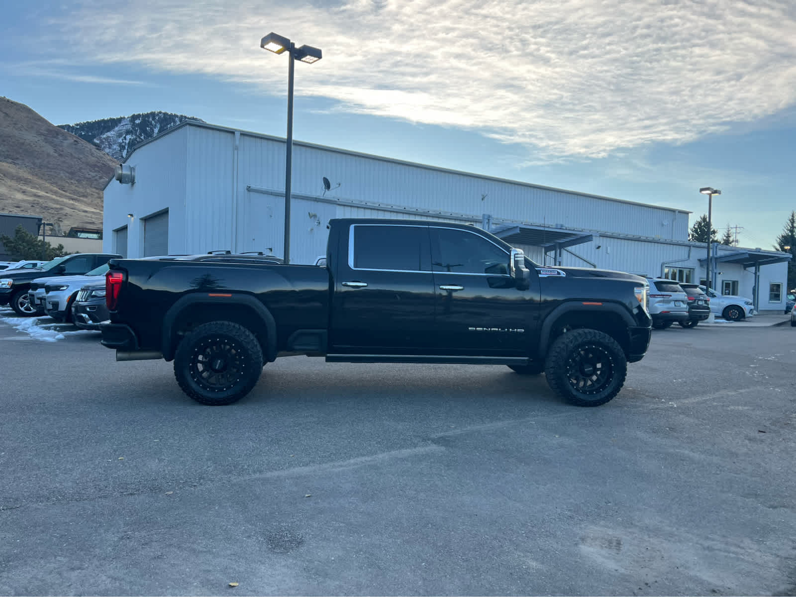 2022 GMC Sierra 2500HD Denali 4WD Crew Cab 159 8