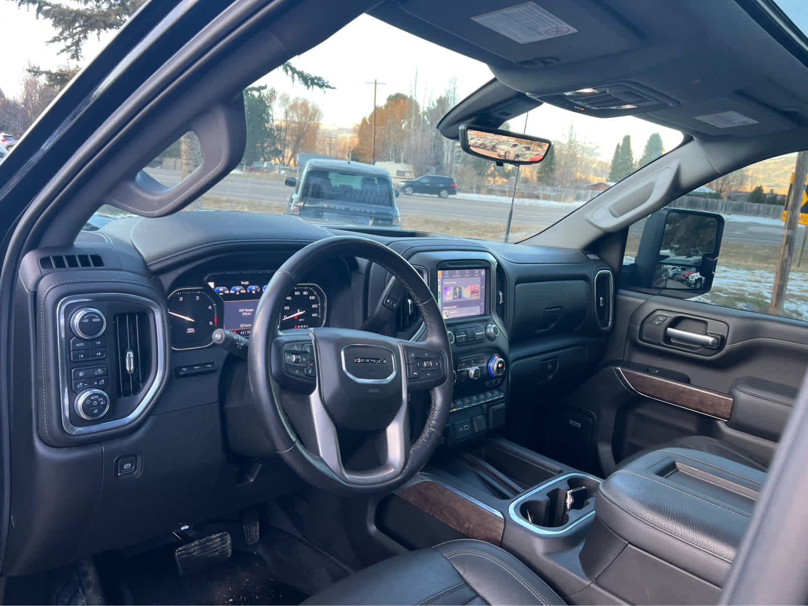 2022 GMC Sierra 2500HD Denali 4WD Crew Cab 159 18