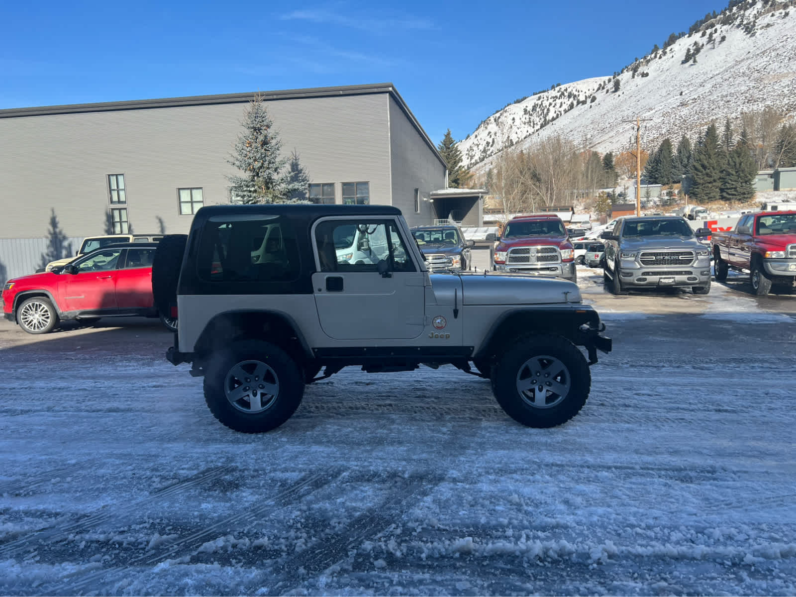 1993 Jeep Wrangler Sahara 2dr 6