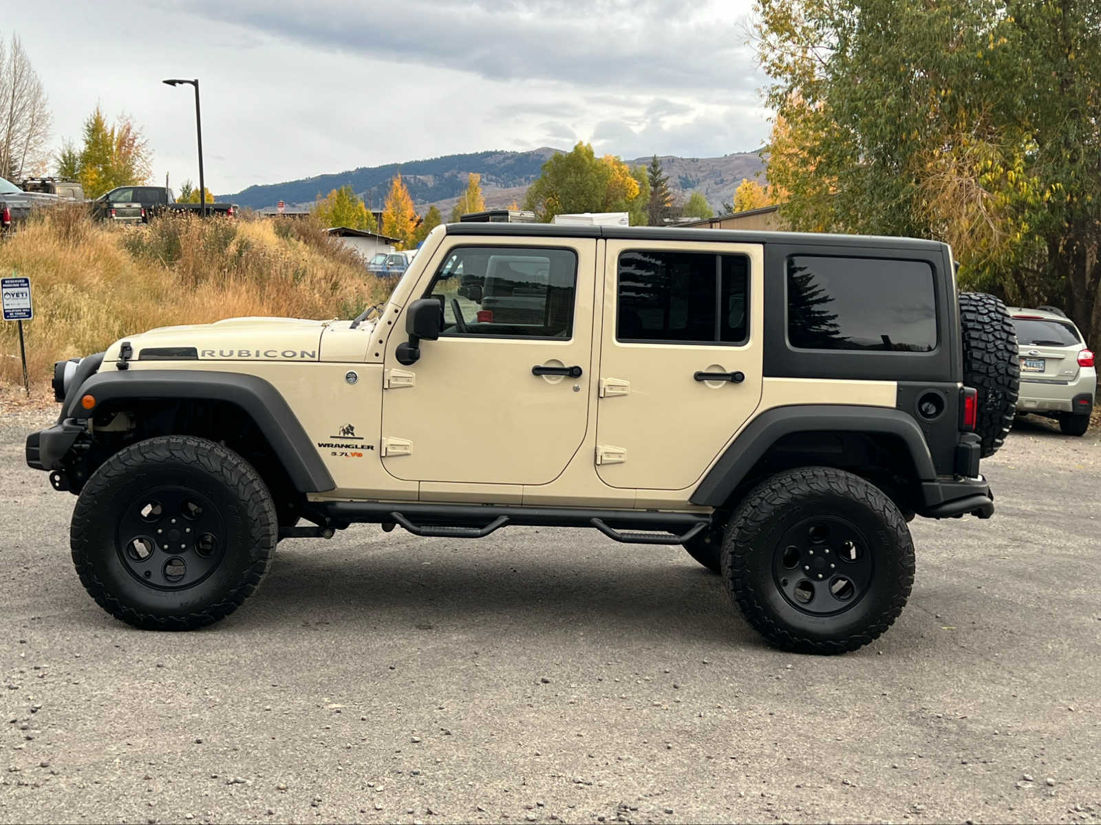 2011 Jeep Wrangler Unlimited Rubicon 13