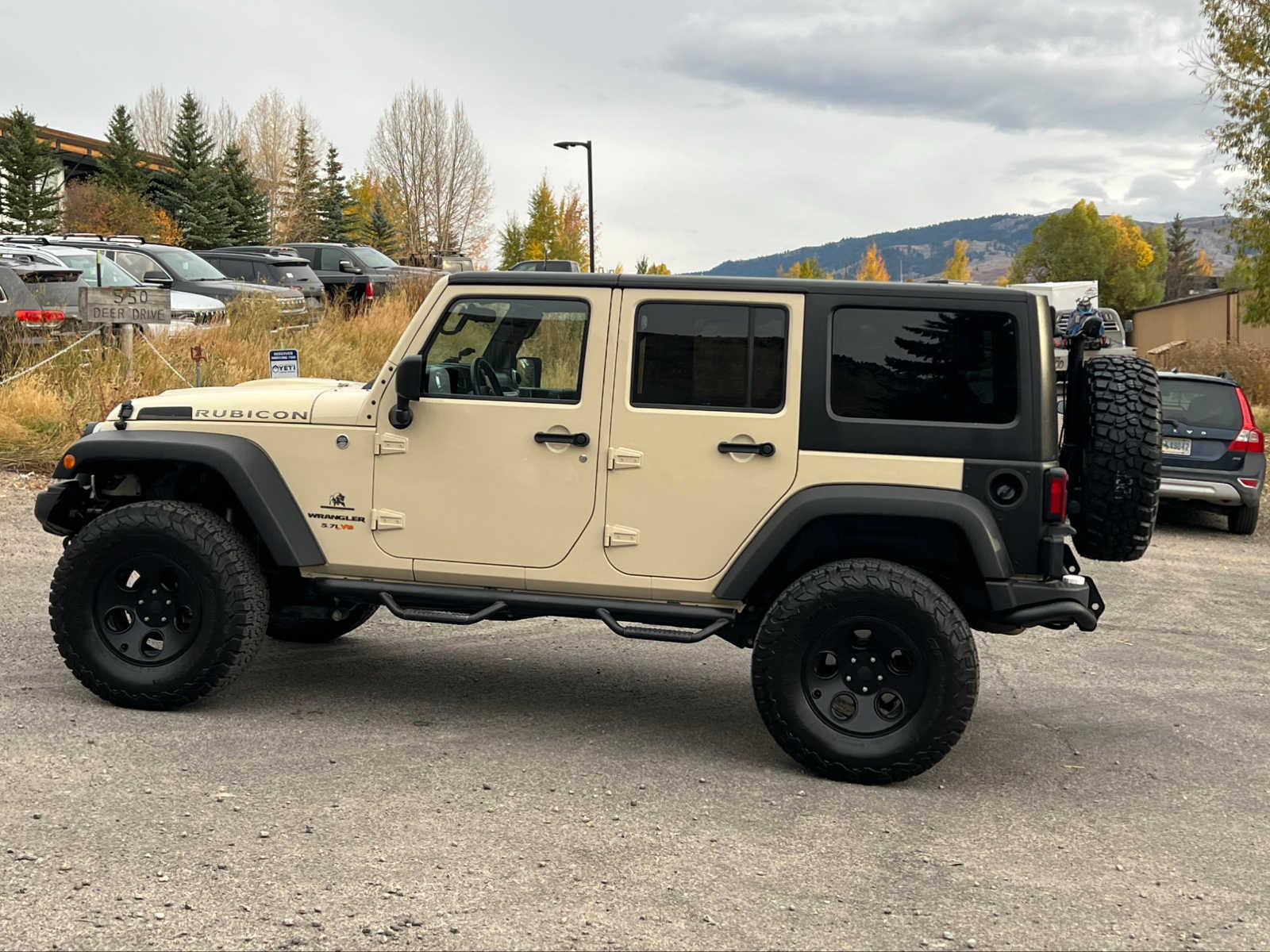 2011 Jeep Wrangler Unlimited Rubicon 12