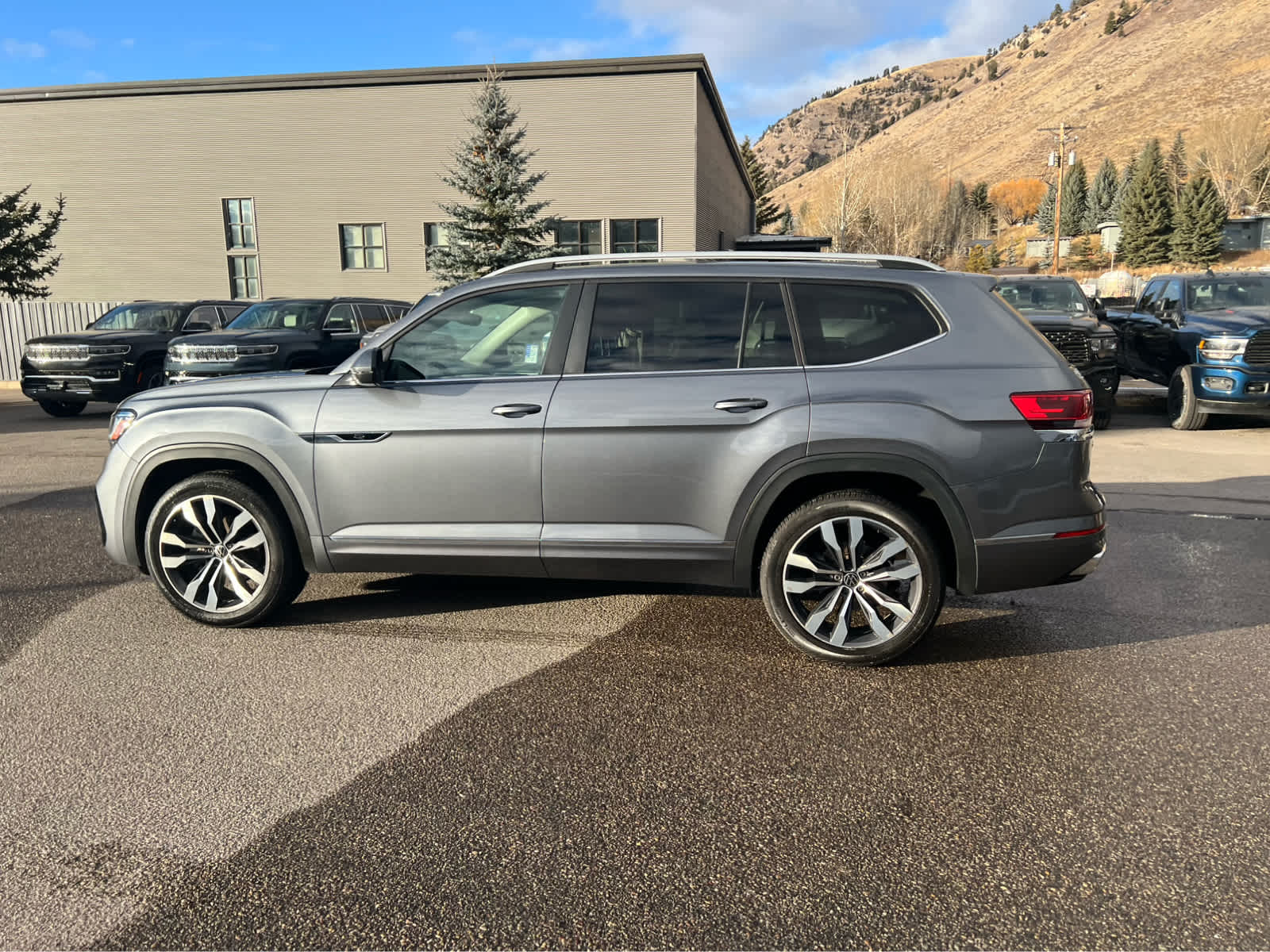 2021 Volkswagen Atlas 3.6L V6 SEL R-Line 13