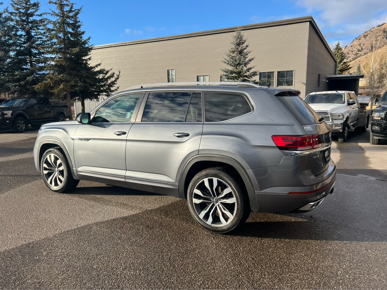 2021 Volkswagen Atlas 3.6L V6 SEL R-Line 12