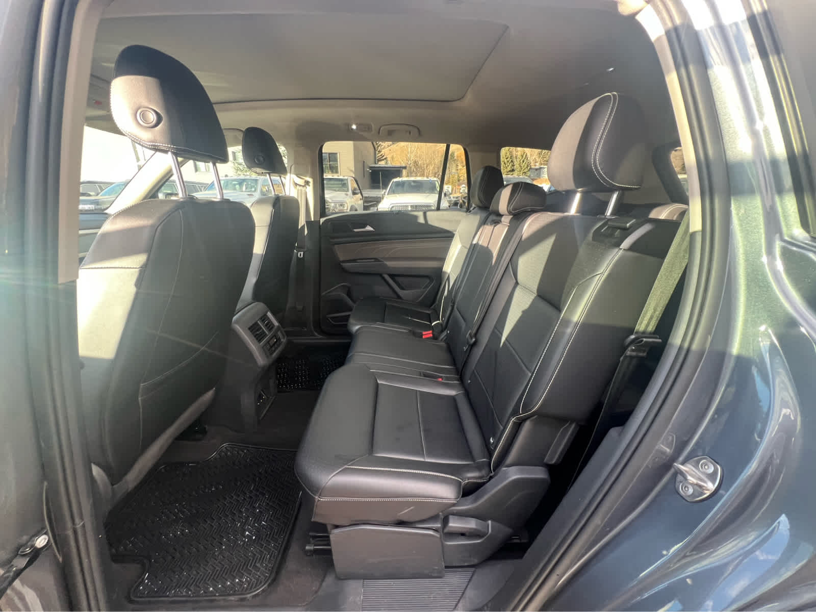 2021 Volkswagen Atlas 3.6L V6 SEL R-Line 18