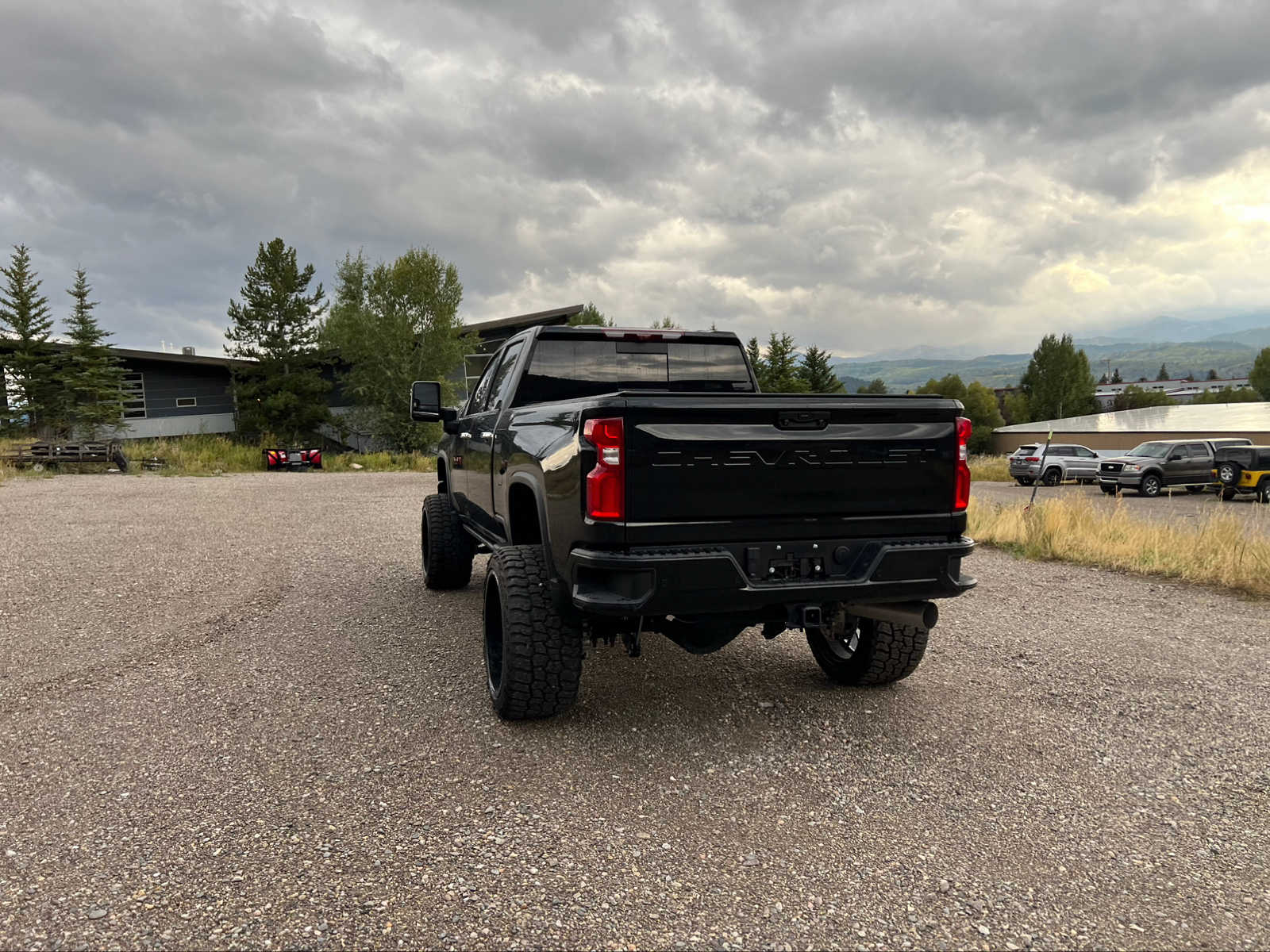 2023 Chevrolet Silverado 3500HD High Country 4WD Crew Cab 159 27