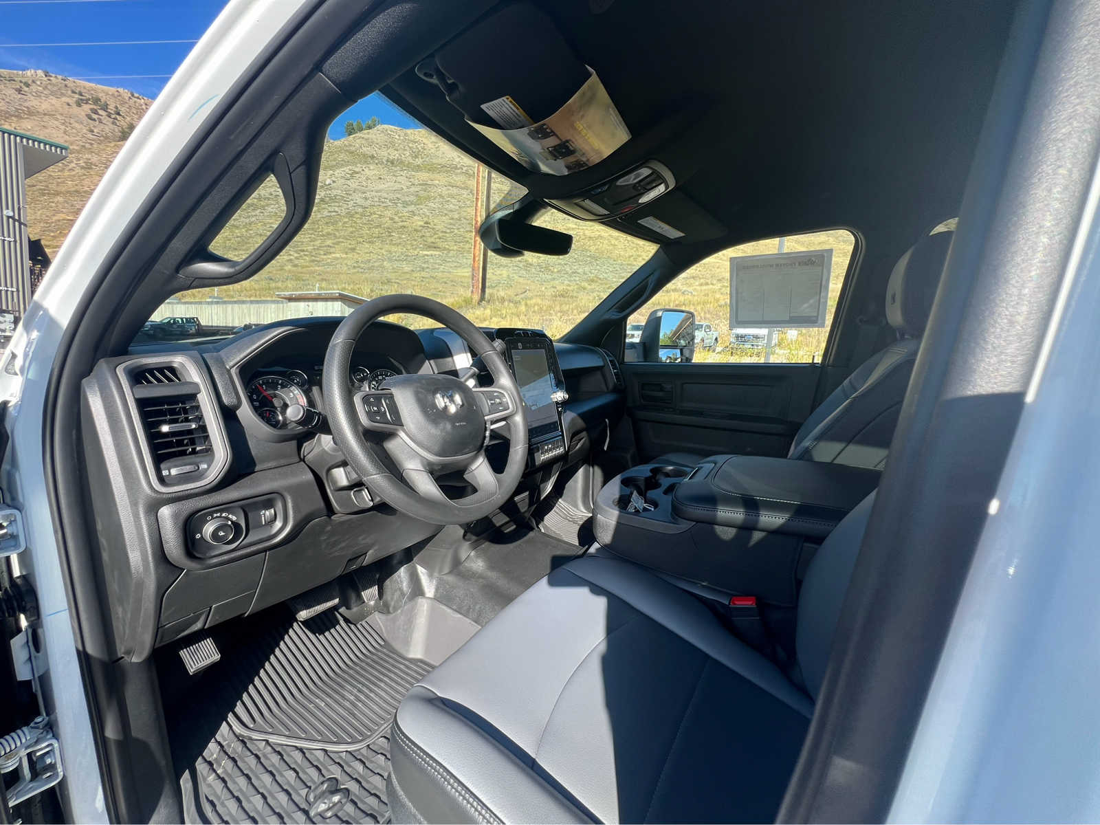 2024 Ram 3500 Tradesman 4x4 Crew Cab 64 Box 51