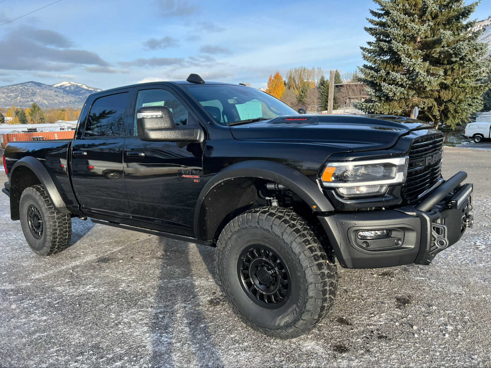 2024 Ram 3500 Laramie 4x4 Crew Cab 64 Box 24