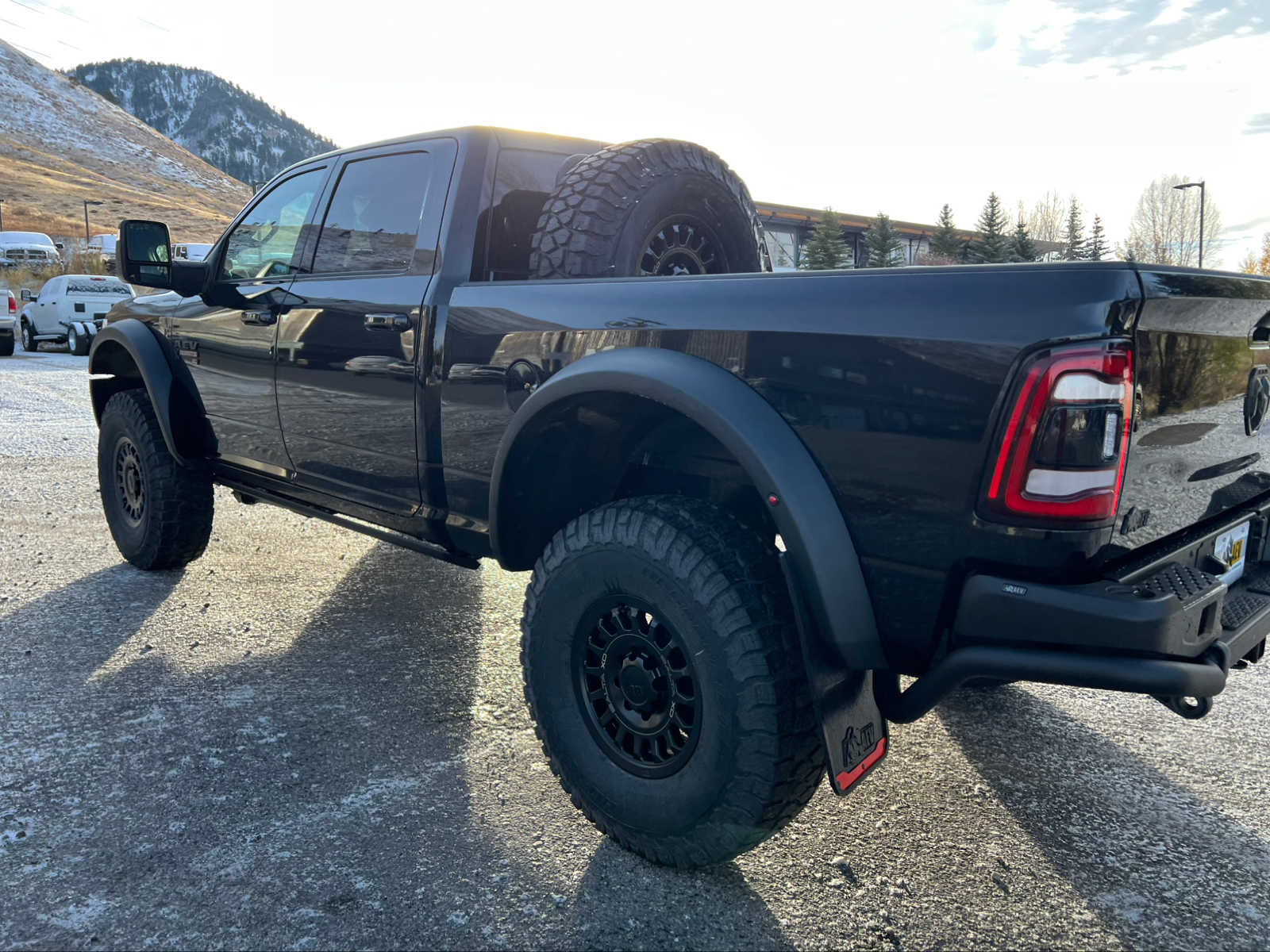 2024 Ram 3500 Laramie 4x4 Crew Cab 64 Box 30