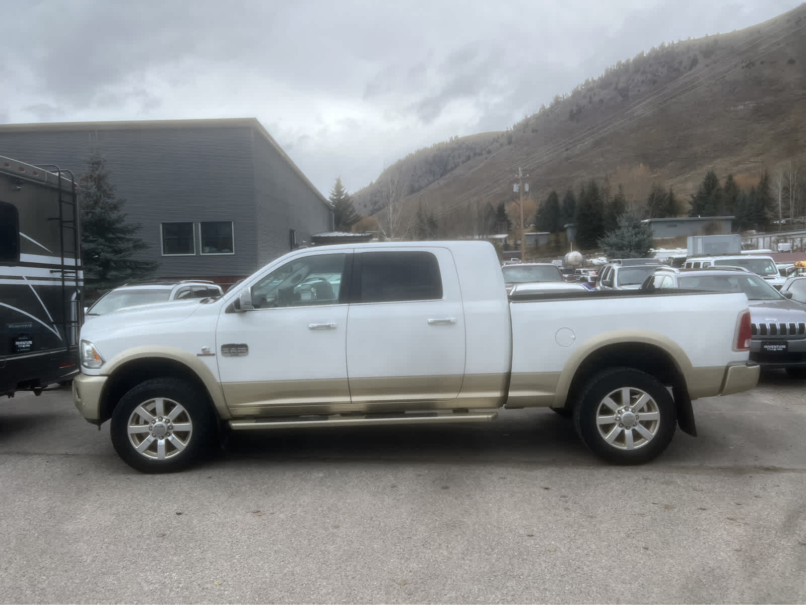 2017 Ram 3500 Laramie Longhorn 4x4 Mega Cab 64 Box 10