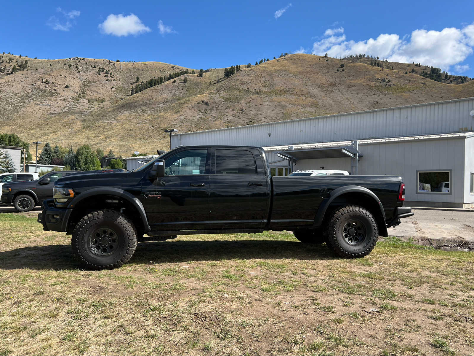 2024 Ram 3500 Limited 4x4 Crew Cab 8 Box 2