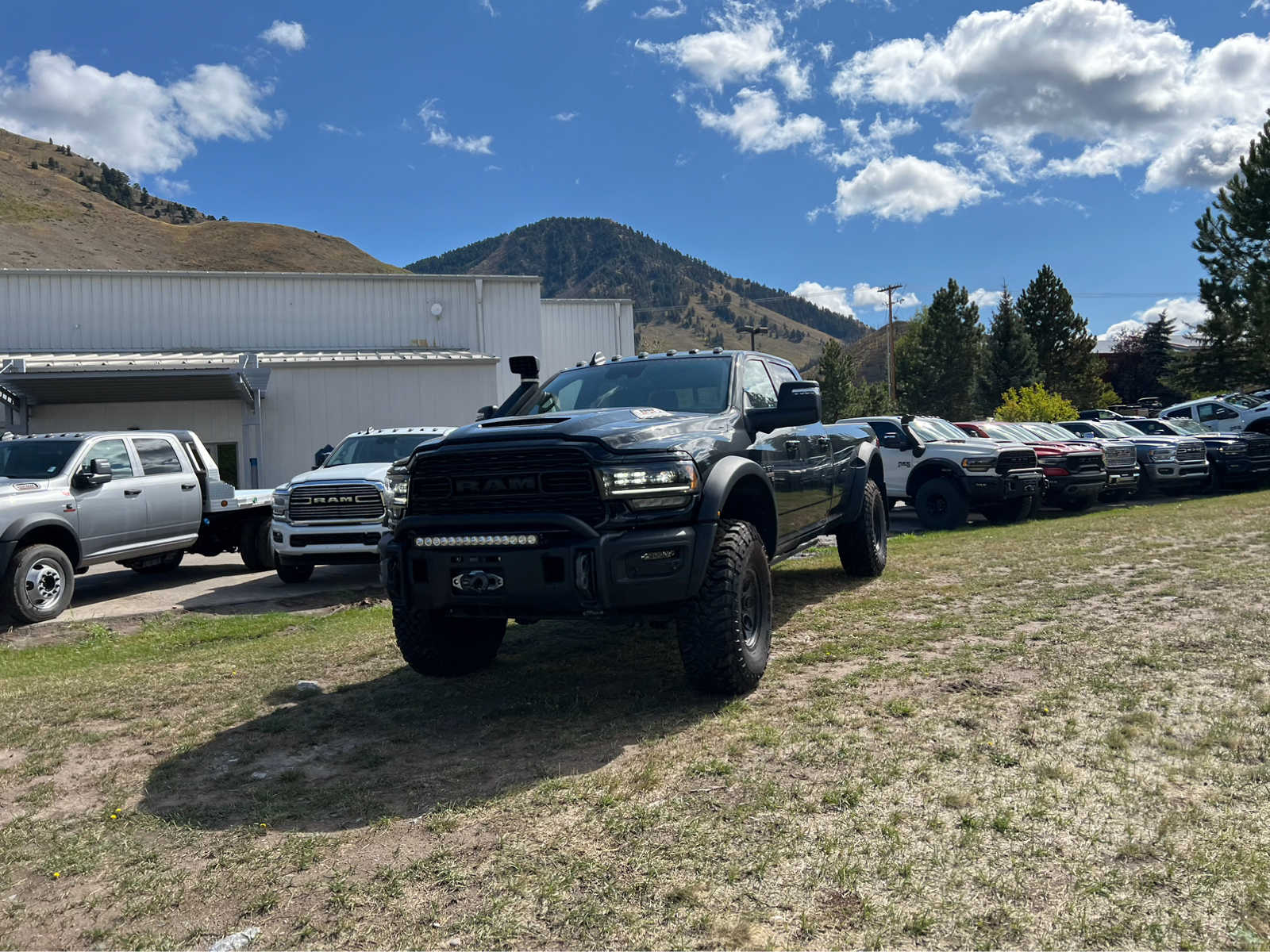 2024 Ram 3500 Limited 4x4 Crew Cab 8 Box 4