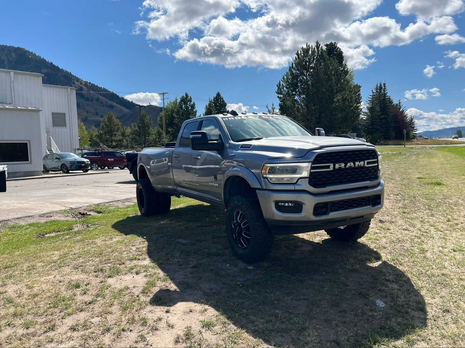 2023 Ram 3500 Big Horn 4x4 Crew Cab 8 Box 19