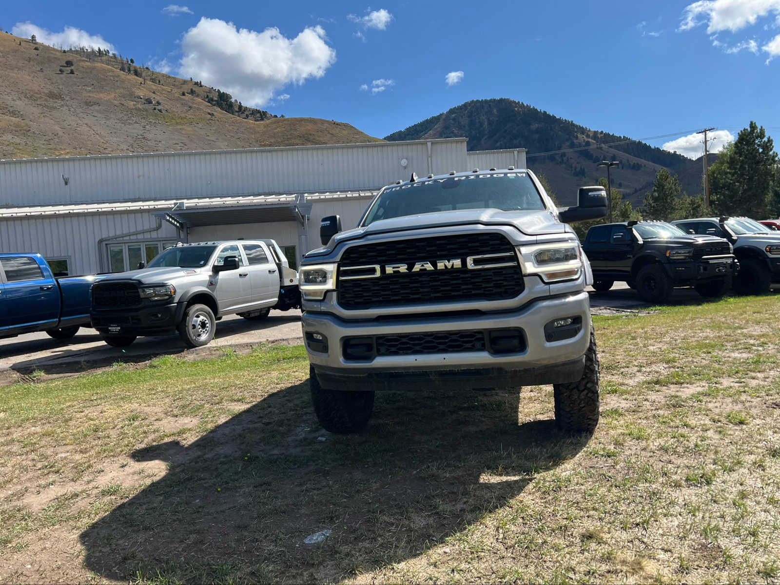 2023 Ram 3500 Big Horn 4x4 Crew Cab 8 Box 17