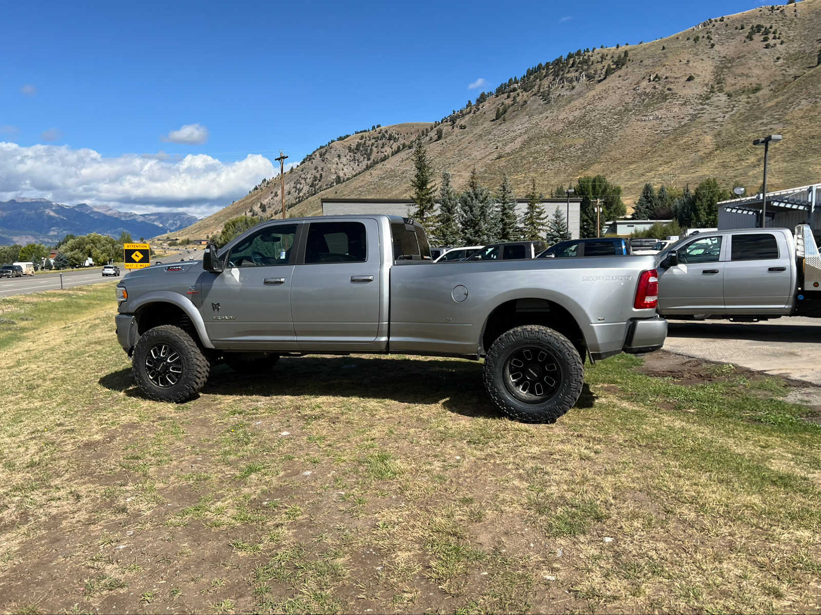 2023 Ram 3500 Big Horn 4x4 Crew Cab 8 Box 37