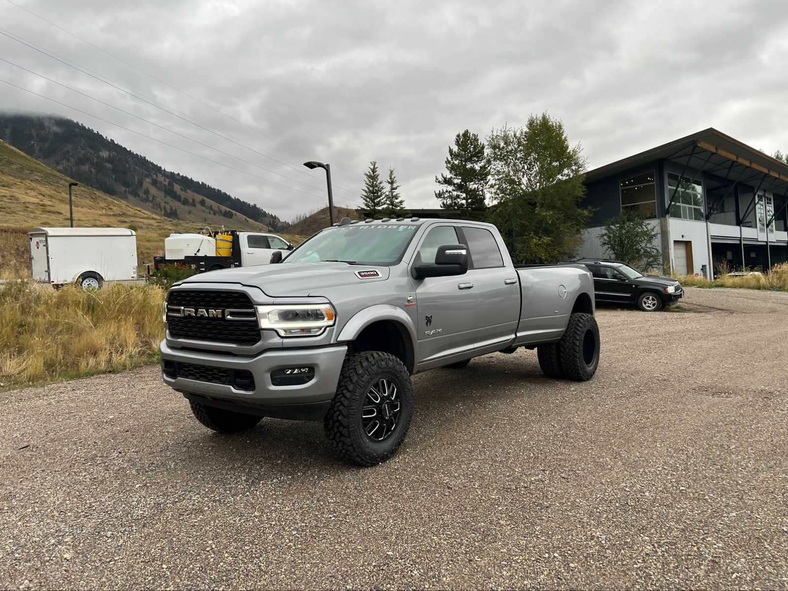 2023 Ram 3500 Big Horn 4x4 Crew Cab 8 Box 3