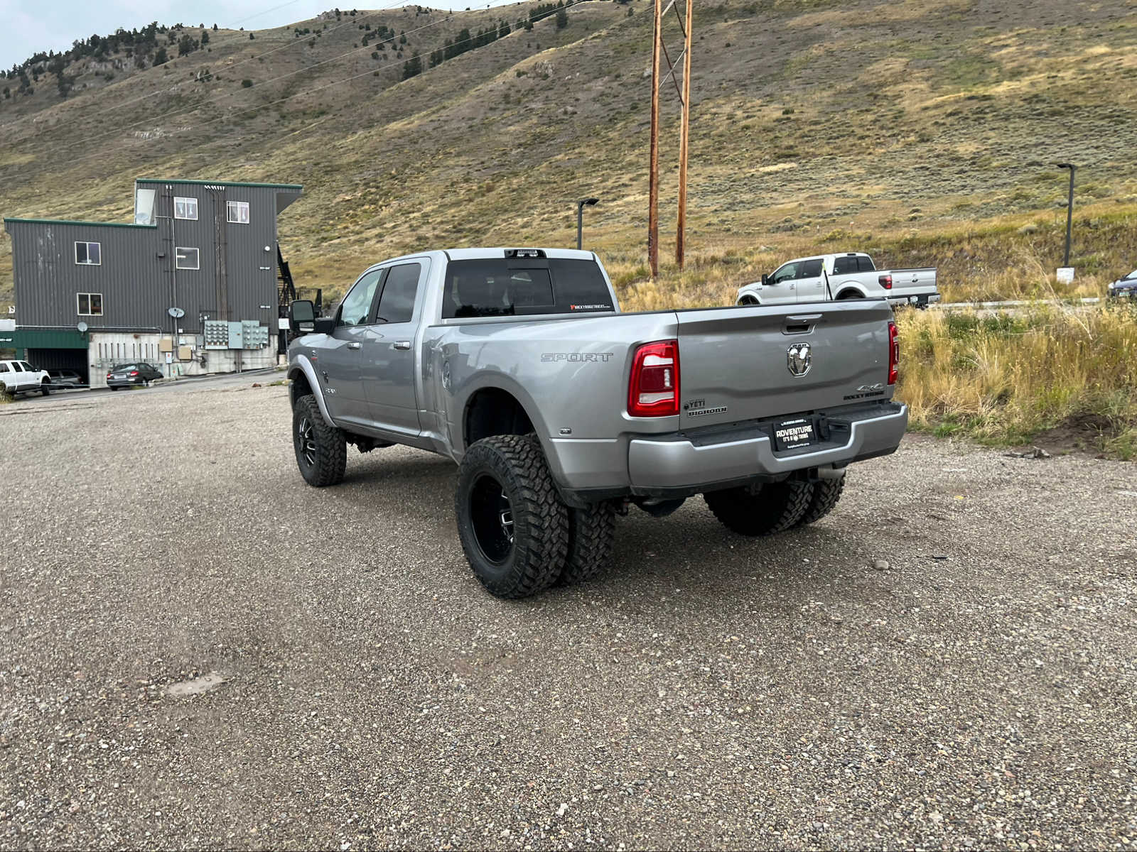 2023 Ram 3500 Big Horn 4x4 Crew Cab 8 Box 41