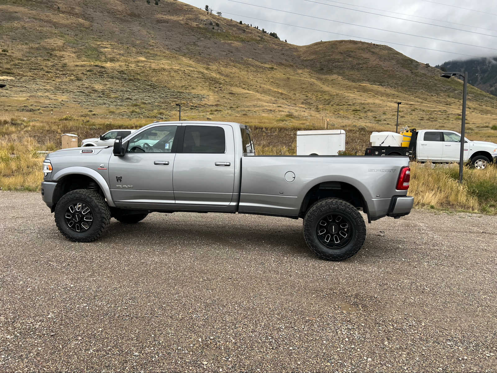 2023 Ram 3500 Big Horn 4x4 Crew Cab 8 Box 44