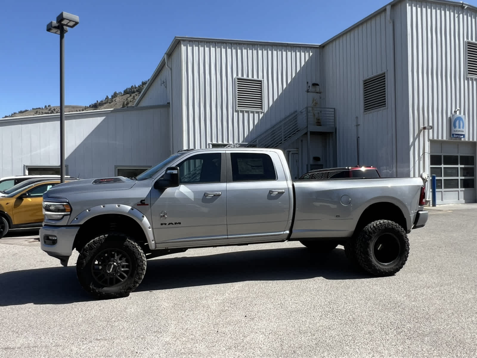 2023 Ram 3500 Laramie 4x4 Crew Cab 8 Box 11