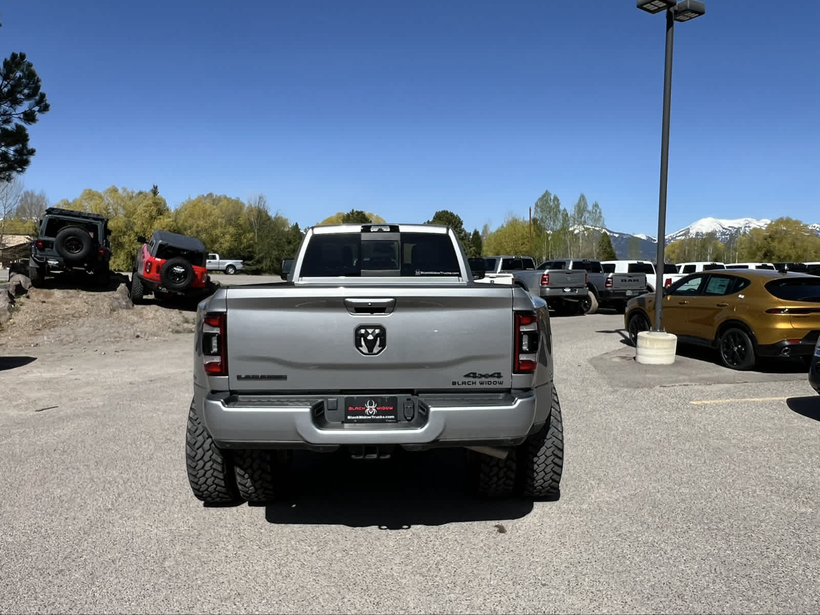 2023 Ram 3500 Laramie 4x4 Crew Cab 8 Box 8