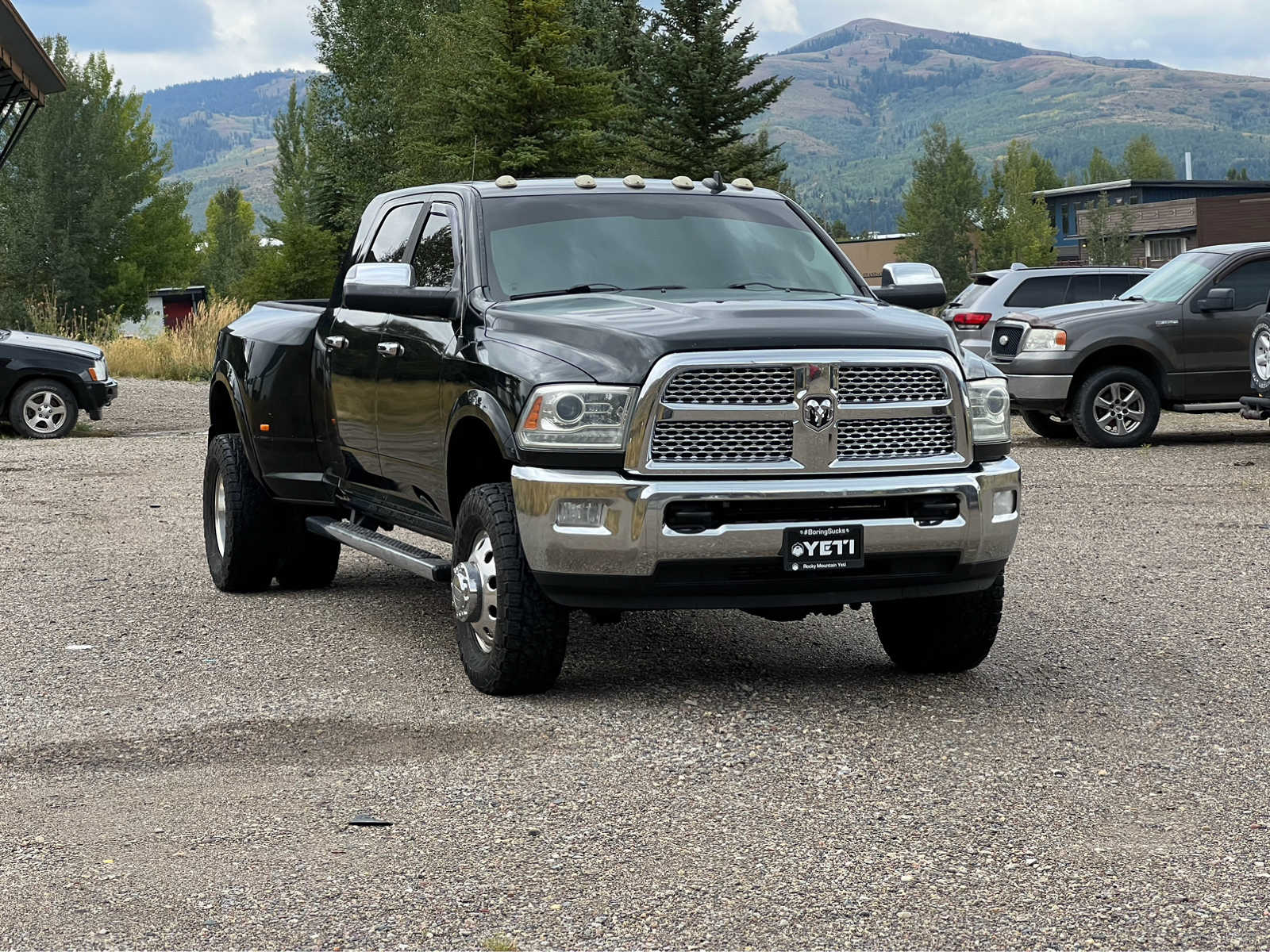 2015 Ram 3500 Laramie 4WD Mega Cab 160.5 5