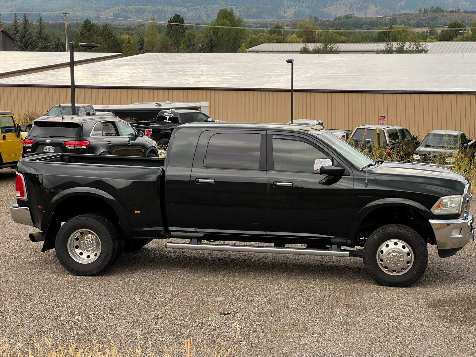 2015 Ram 3500 Laramie 4WD Mega Cab 160.5 7