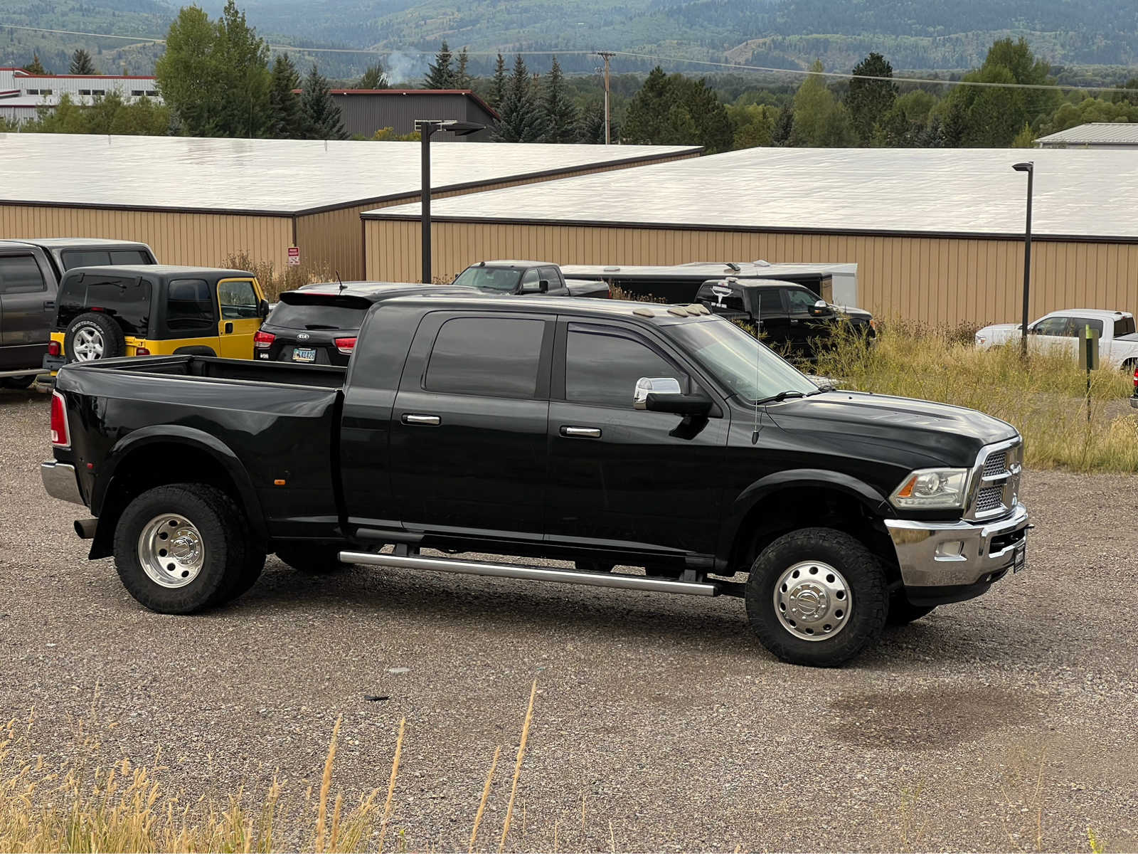 2015 Ram 3500 Laramie 4WD Mega Cab 160.5 6