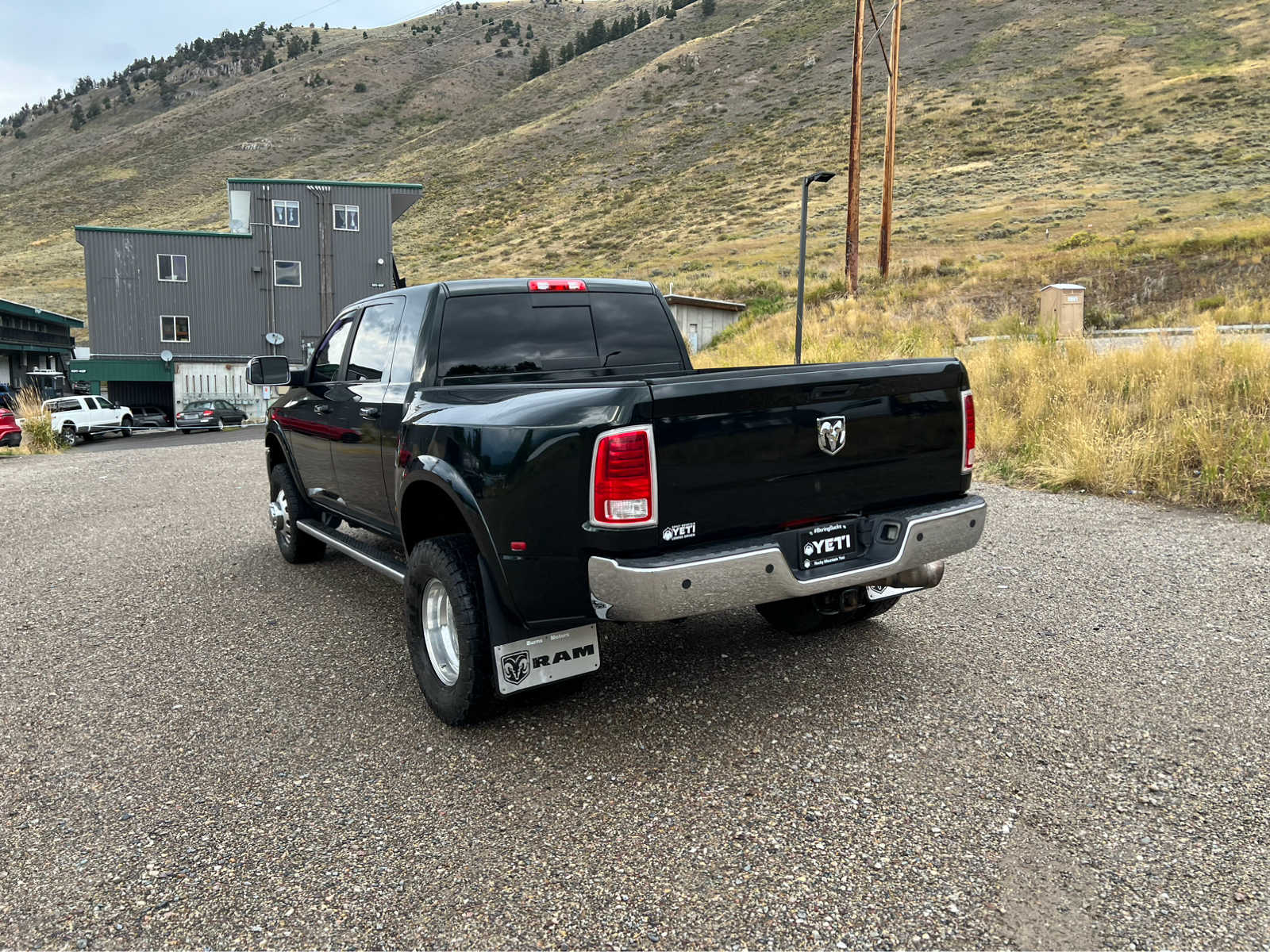 2015 Ram 3500 Laramie 4WD Mega Cab 160.5 14