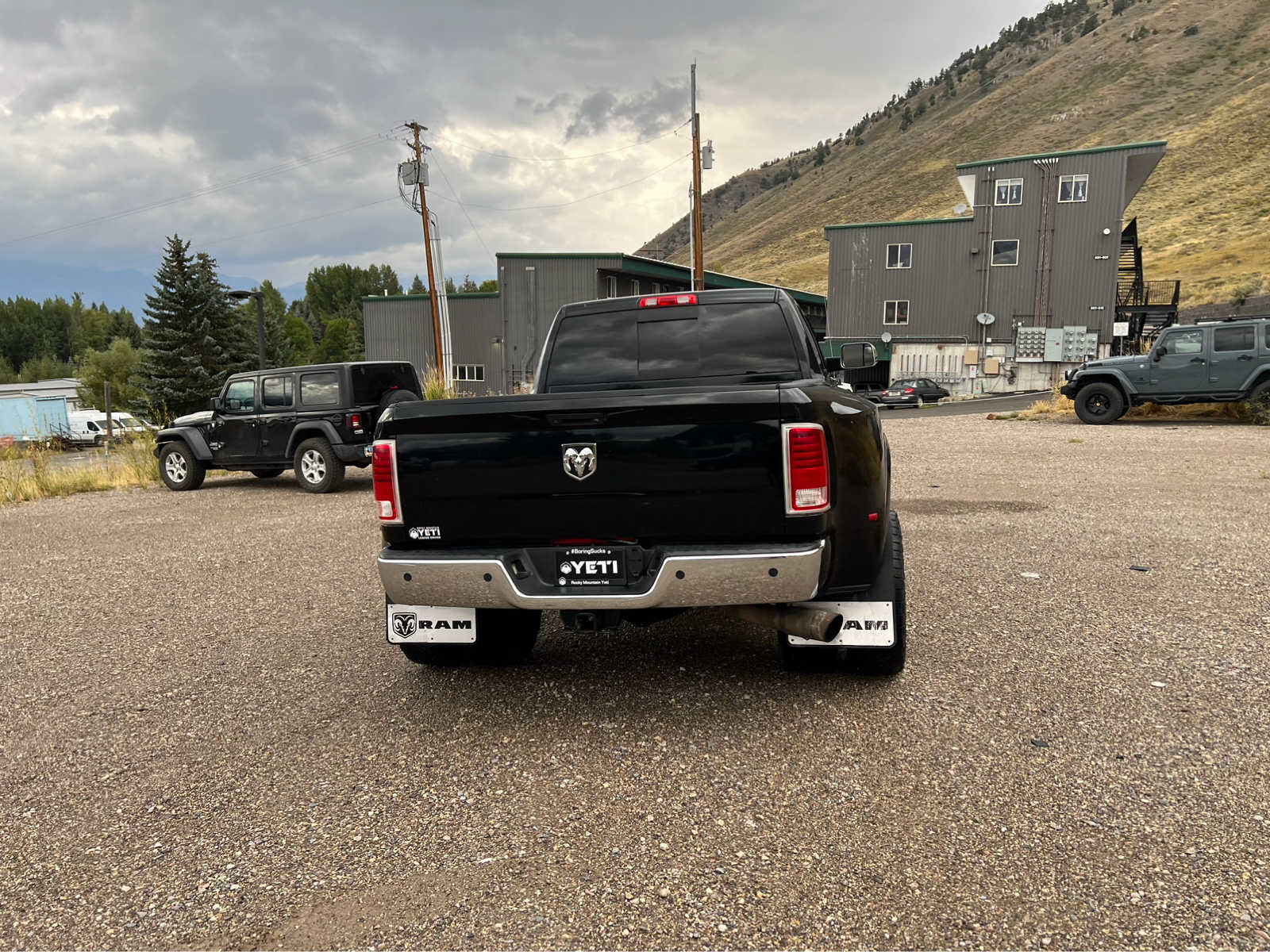 2015 Ram 3500 Laramie 4WD Mega Cab 160.5 18