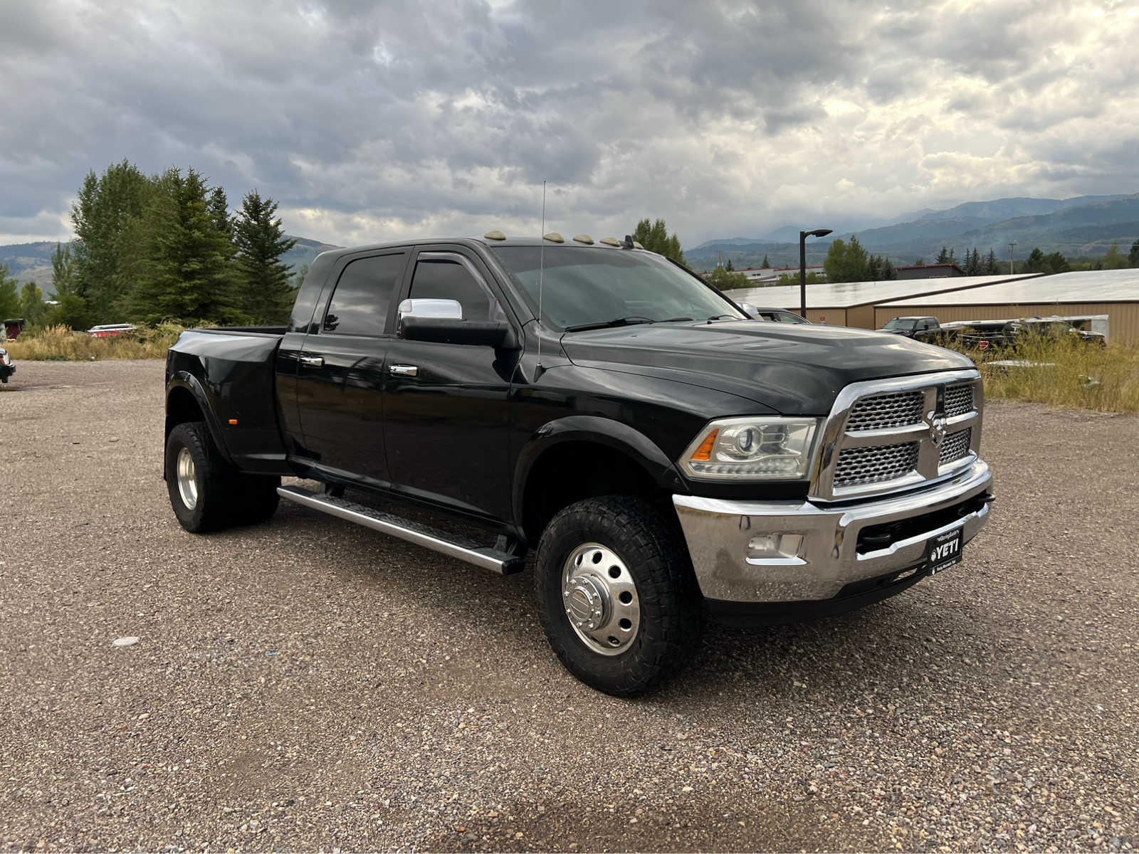 2015 Ram 3500 Laramie 4WD Mega Cab 160.5 19