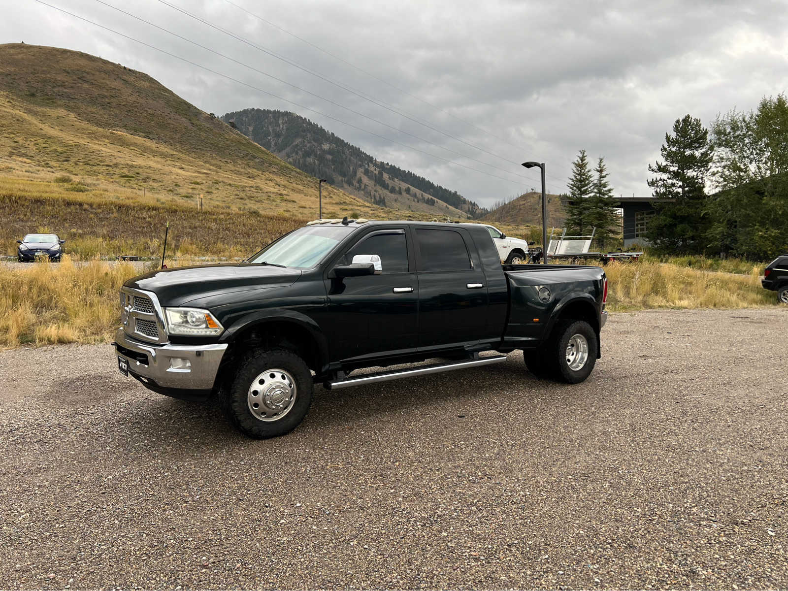 2015 Ram 3500 Laramie 4WD Mega Cab 160.5 25