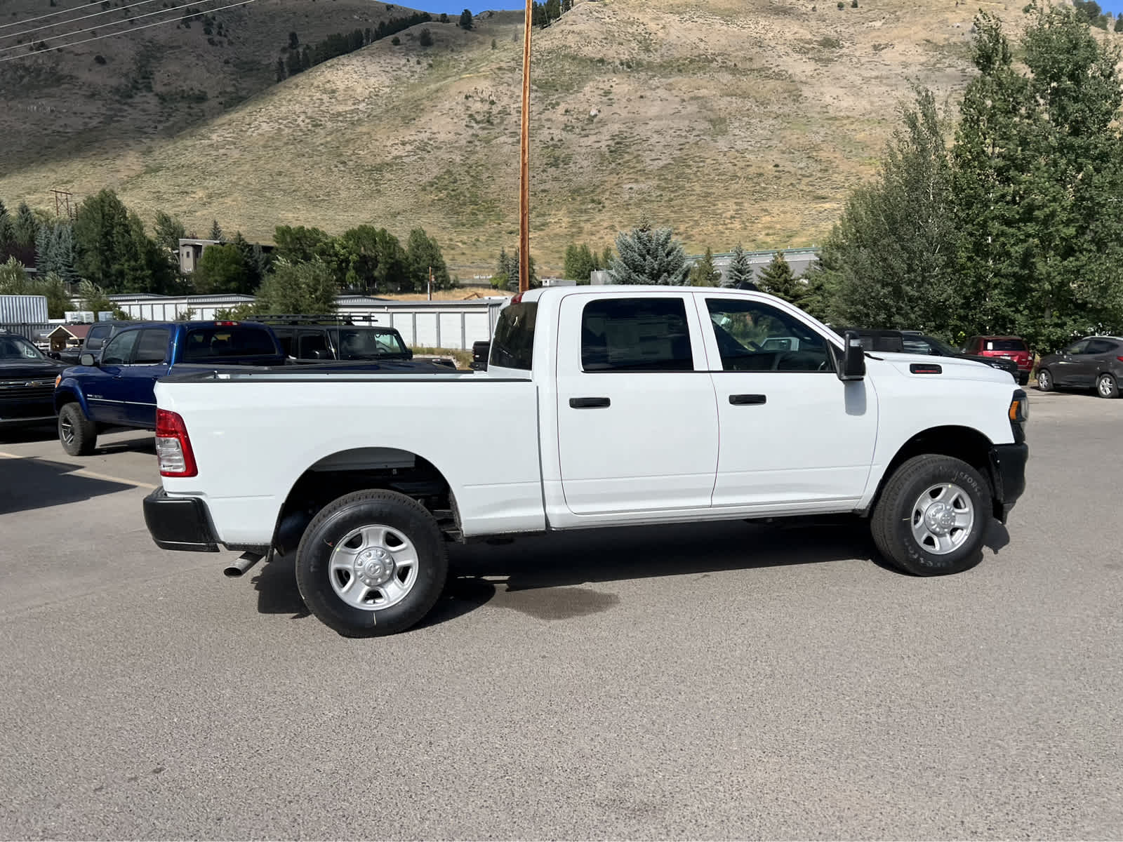 2024 Ram 2500 Tradesman 4x4 Crew Cab 64 Box 10