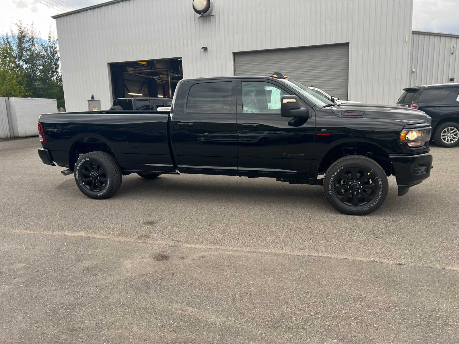 2024 Ram 2500 Big Horn 4x4 Crew Cab 8 Box 8