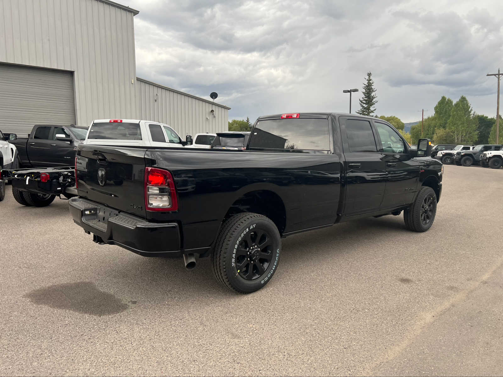 2024 Ram 2500 Big Horn 4x4 Crew Cab 8 Box 10