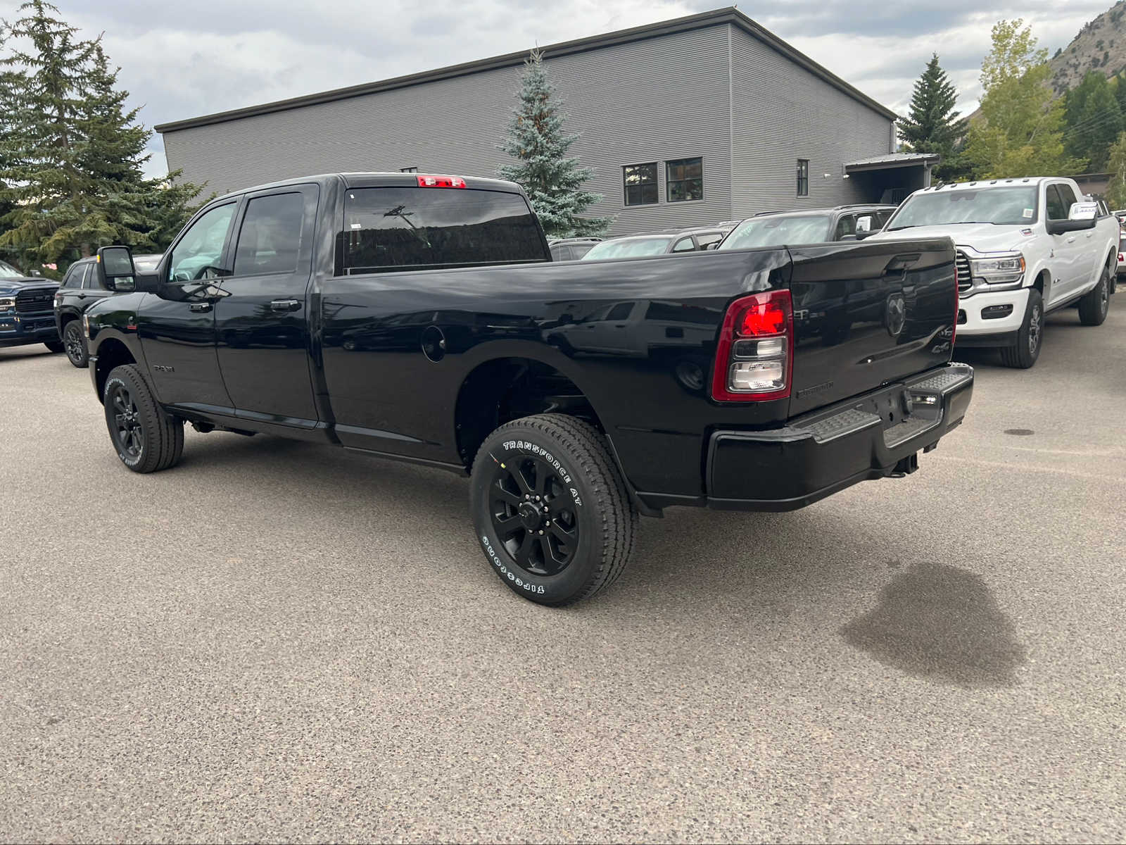 2024 Ram 2500 Big Horn 4x4 Crew Cab 8 Box 14