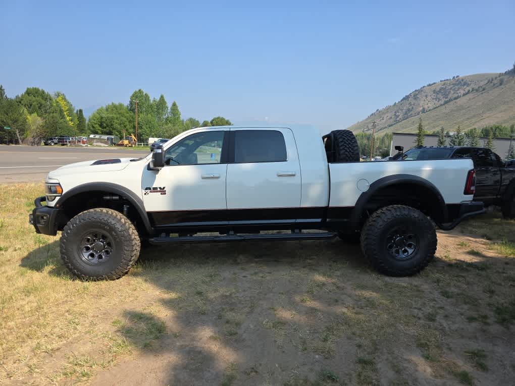 2024 Ram 2500 Laramie 4x4 Mega Cab 64 Box 3