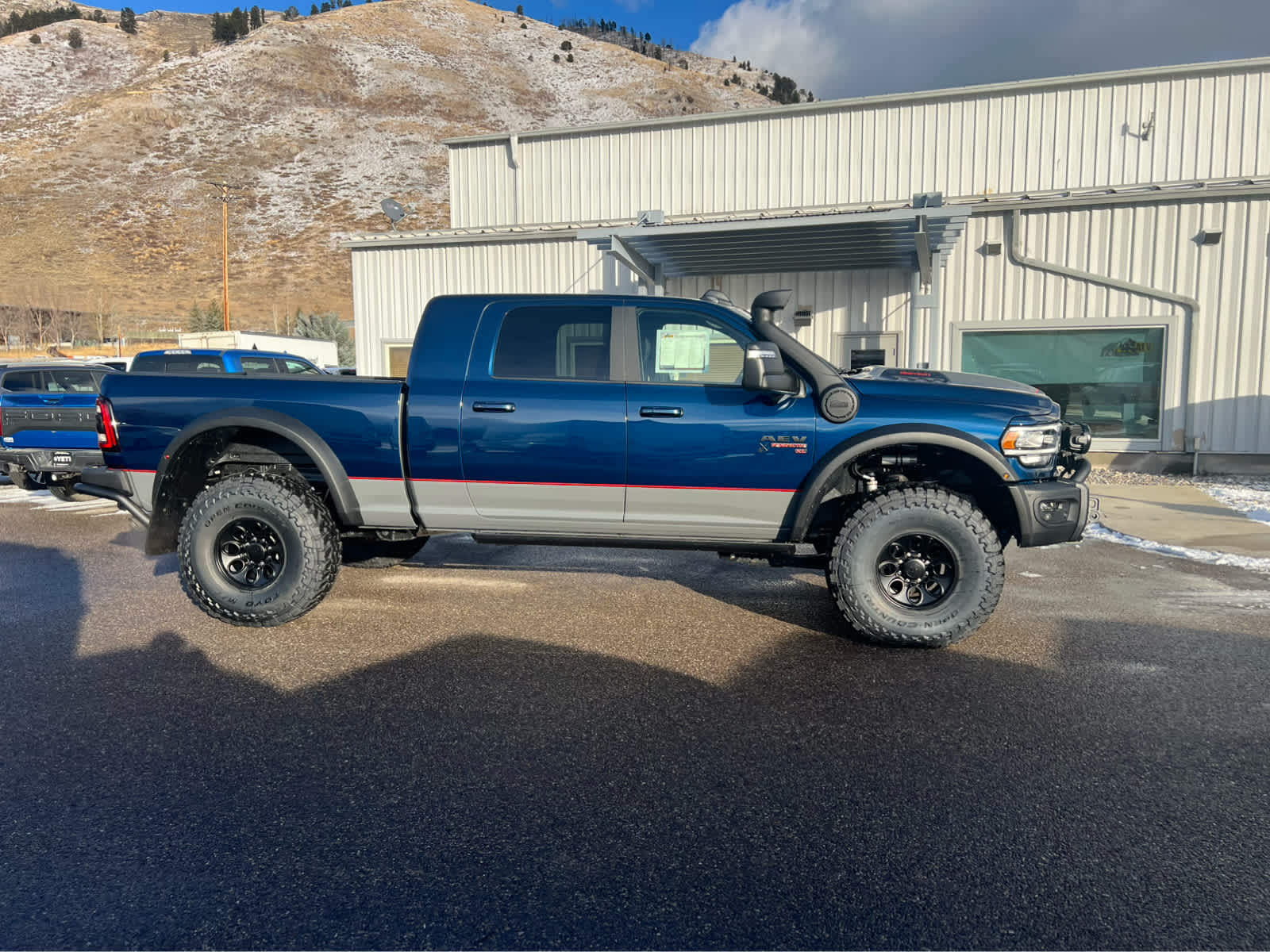 2024 Ram 2500 Laramie 4x4 Mega Cab 64 Box 20