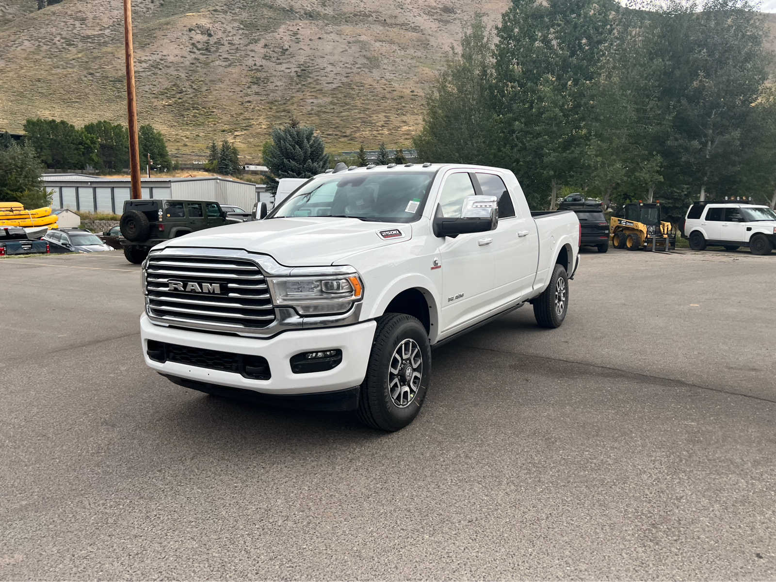 2024 Ram 2500 Longhorn 4x4 Mega Cab 64 Box 3