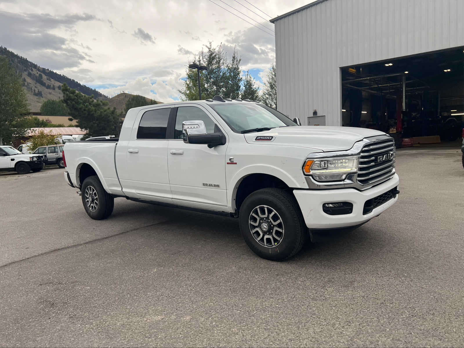 2024 Ram 2500 Longhorn 4x4 Mega Cab 64 Box 8