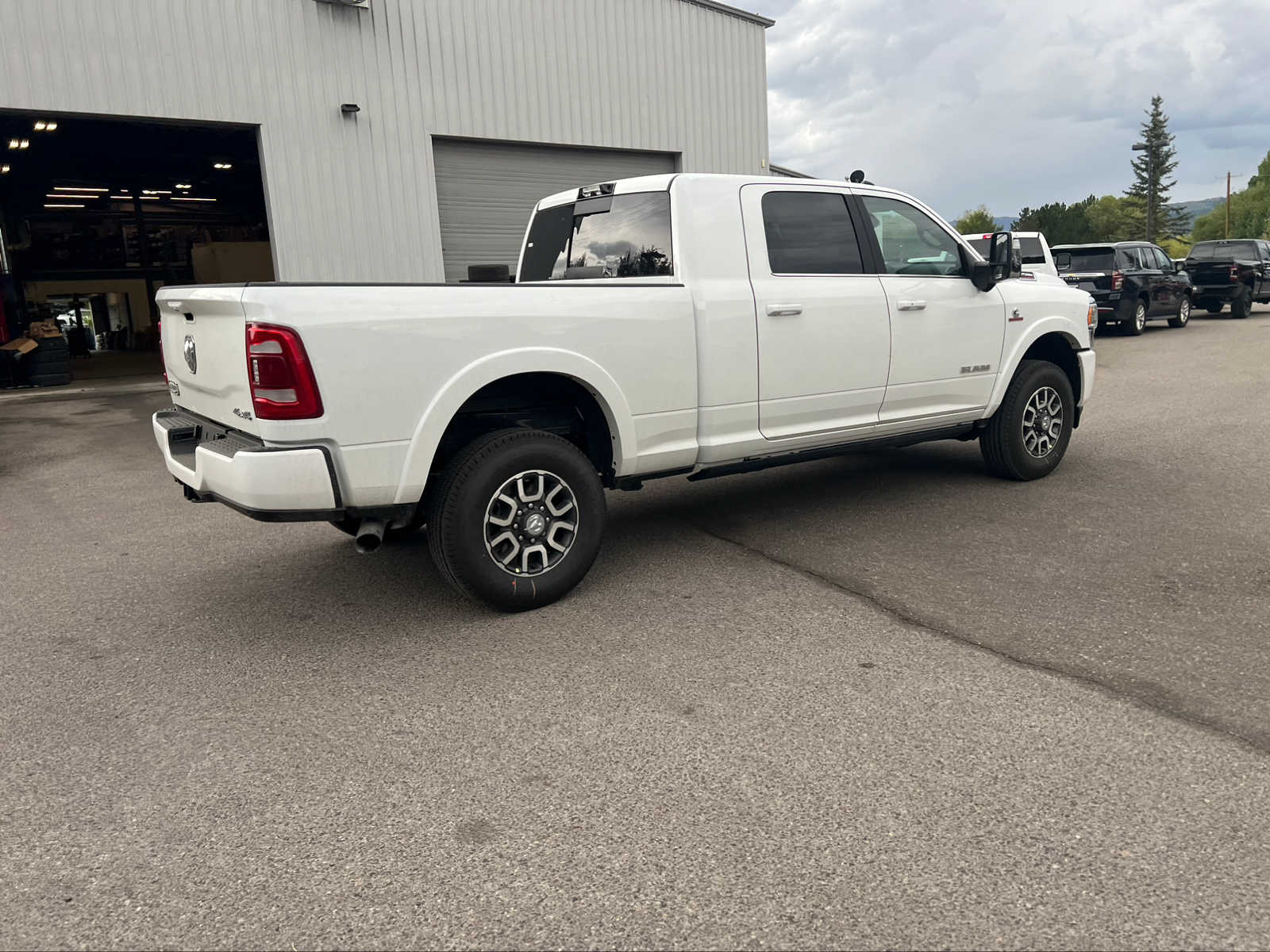 2024 Ram 2500 Longhorn 4x4 Mega Cab 64 Box 13