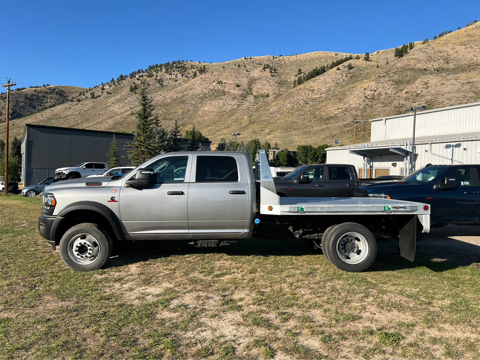 2024 Ram 4500 Chassis Cab Tradesman 4x4 Crew Cab 60 CA 173.4 WB 20