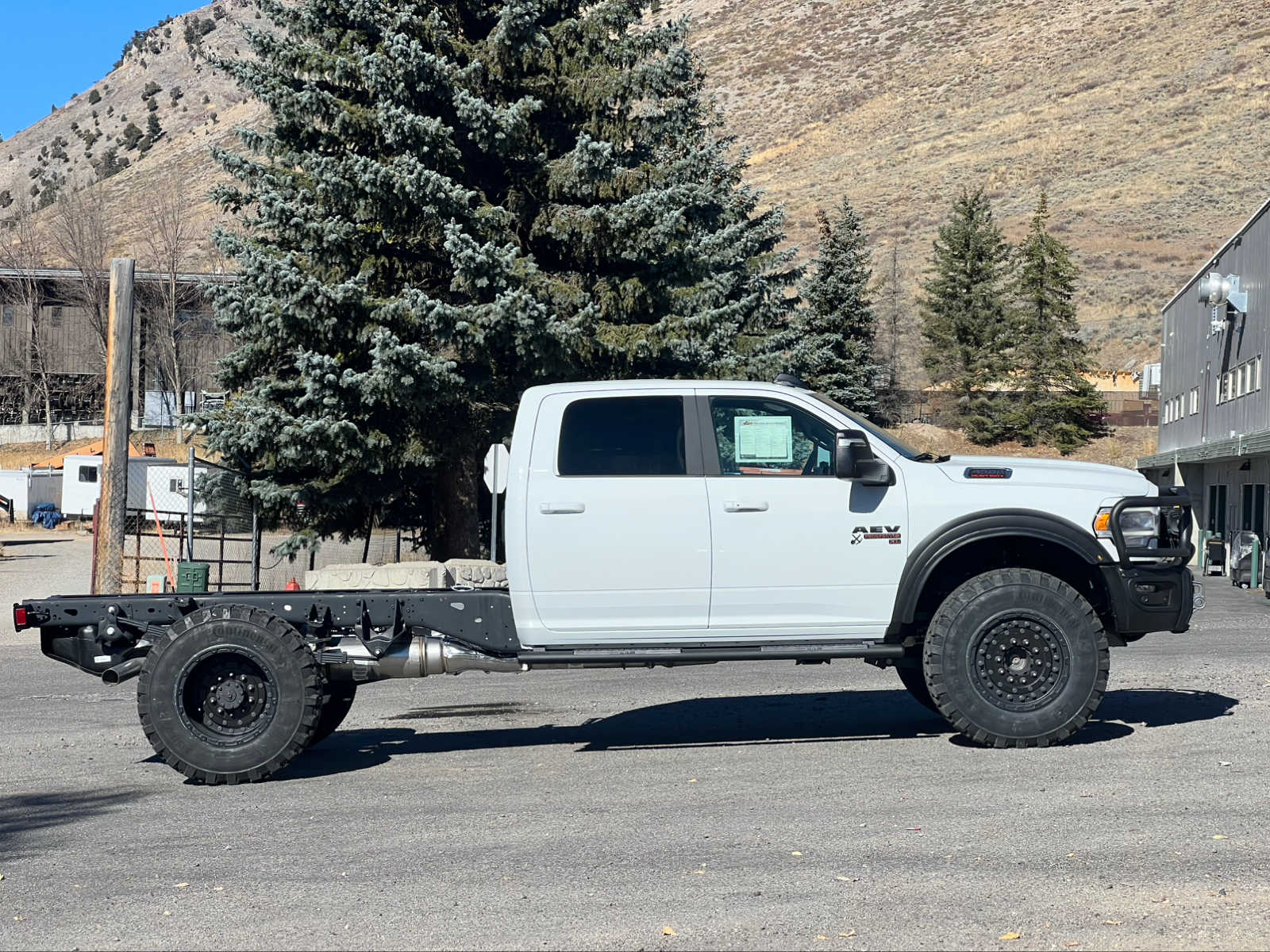 2024 Ram 4500 Chassis Cab Laramie 4x4 Crew Cab 60 CA 173.4 WB 10