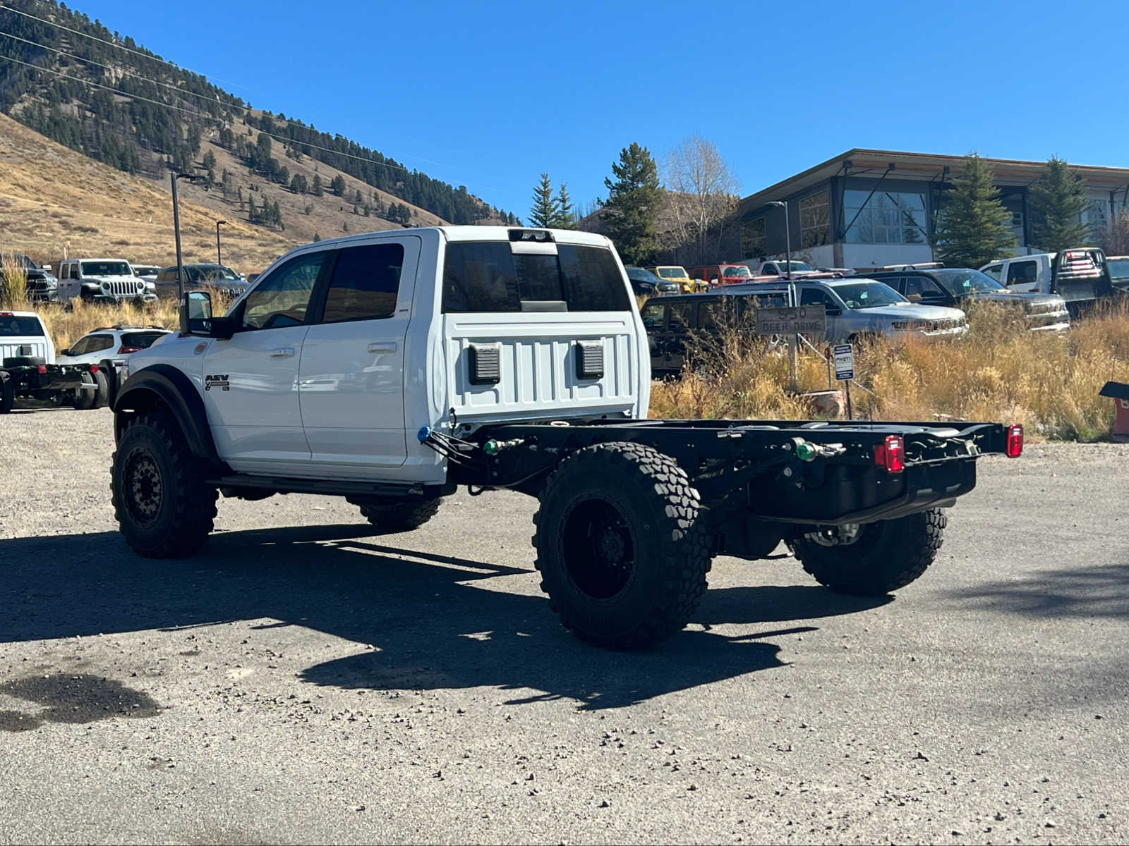 2024 Ram 4500 Chassis Cab Laramie 4x4 Crew Cab 60 CA 173.4 WB 17